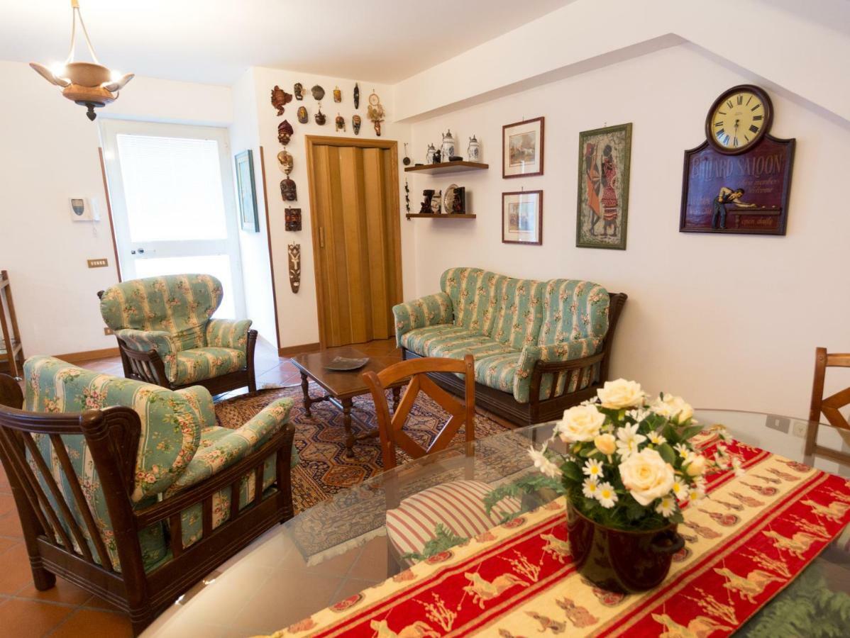 Villa Mary Fonte Nuova ภายนอก รูปภาพ