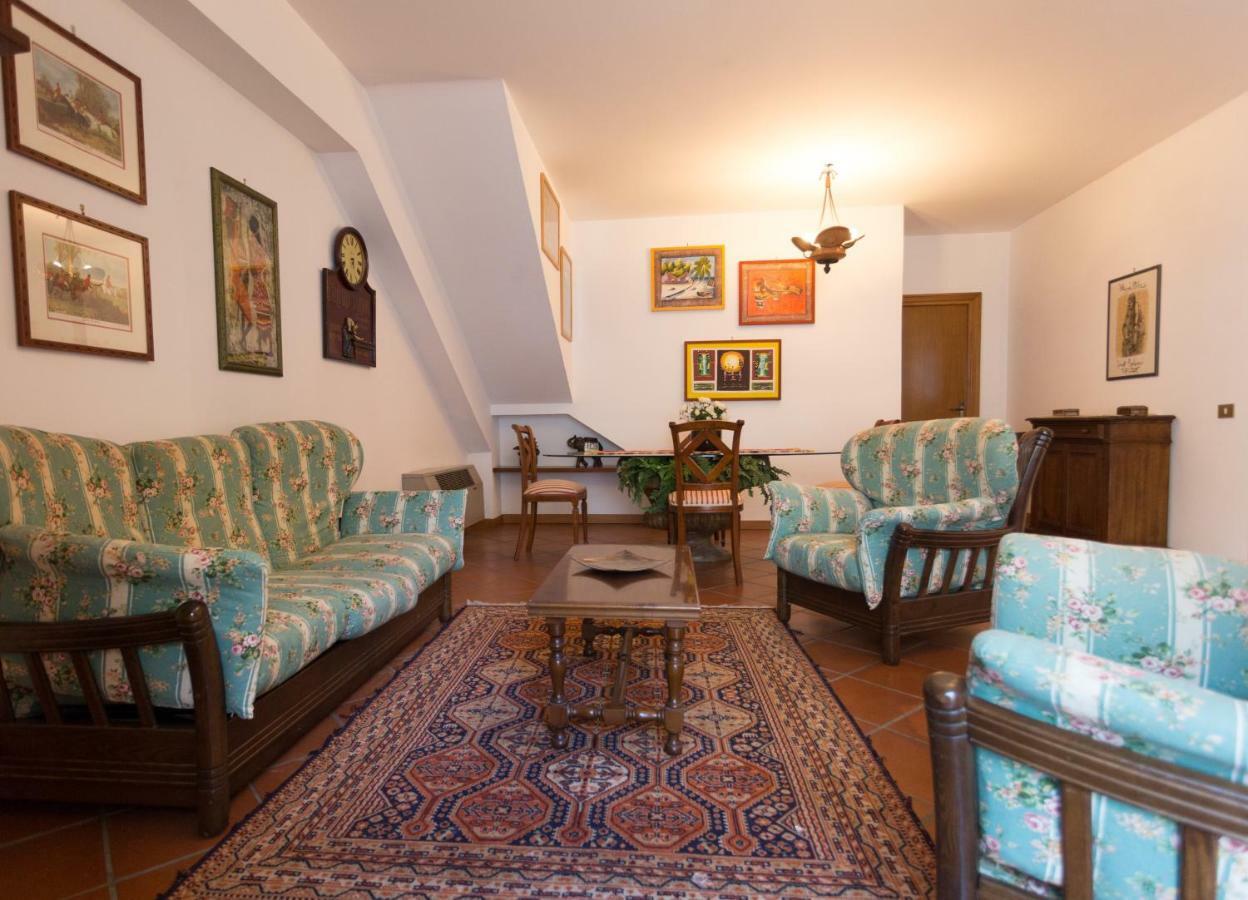 Villa Mary Fonte Nuova ภายนอก รูปภาพ